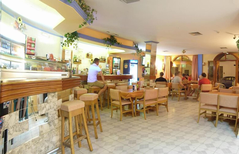 Food & Drinks 5, Apartamentos Marian, Baleares
