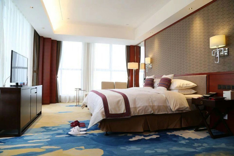 Bedroom 2, Argyle Hotel, Enshi Tujia and Miao