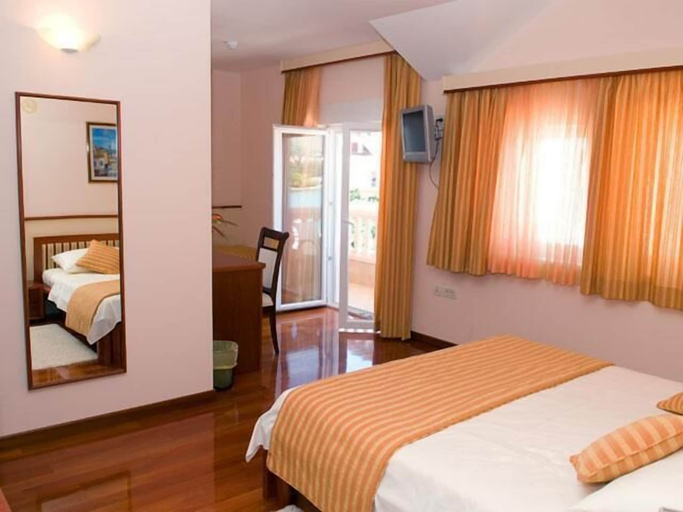 Bedroom 3, Hotel Trogir Palace, Trogir