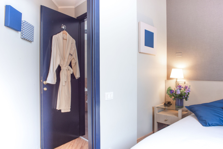 Bedroom 3, Hotel Oro Blu, Milano