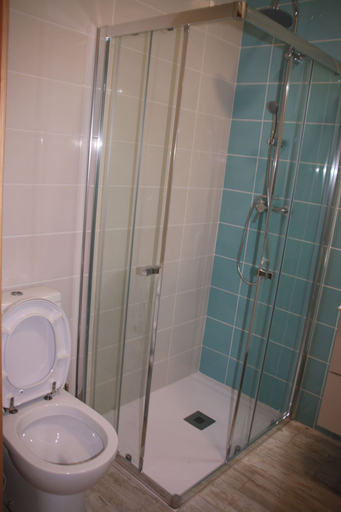 Bathroom 3, House Of Orchids, Vila Real de Santo António