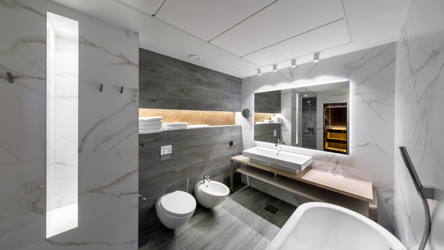 Bathroom 5, Tallink City Hotel, Tallinn