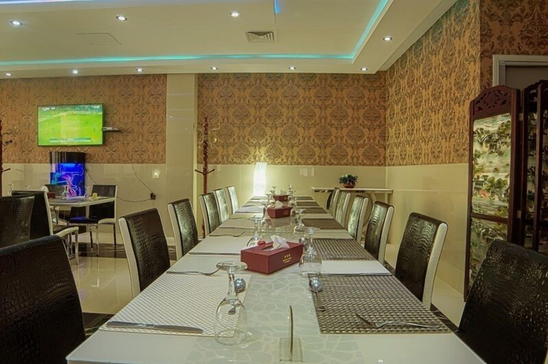 Food & Drinks 4, Hôtel Errafie, El Khroub