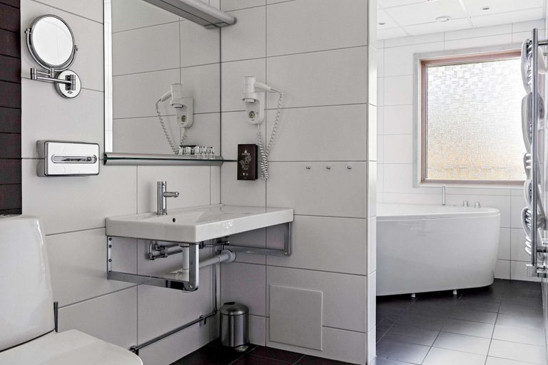 Bathroom 4, Best Western Rådmannen, Alvesta