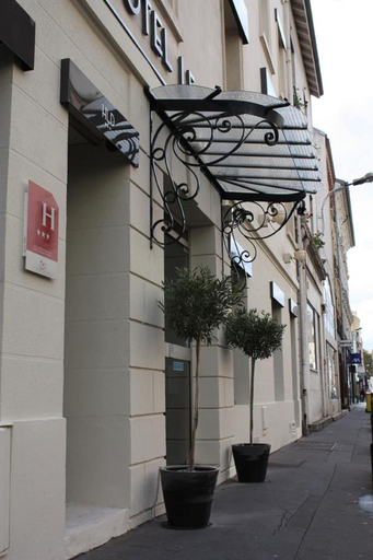 Exterior & Views 1, Hôtel le Dauphin, Hauts-de-Seine