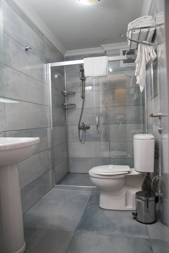 Bathroom 5, Hotel Agan, Fatih