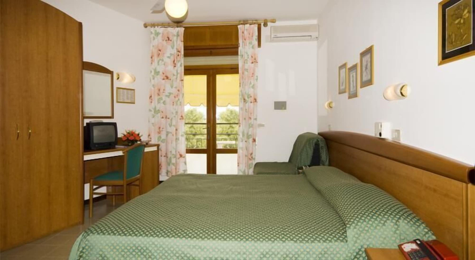 Bedroom 3, Hotel Berna, Venezia