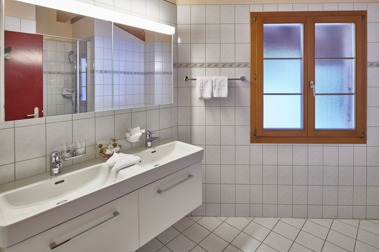 Bathroom 4, Hotel Central Wolter - Grindelwald, Interlaken