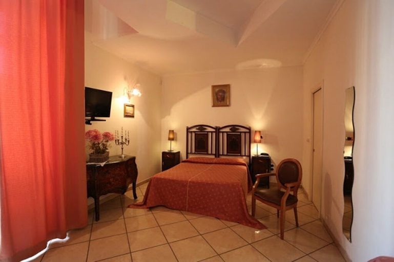 Bedroom 4, Bovio Suite, Napoli