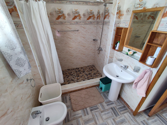 Bathroom 3, La Residence d'Almee