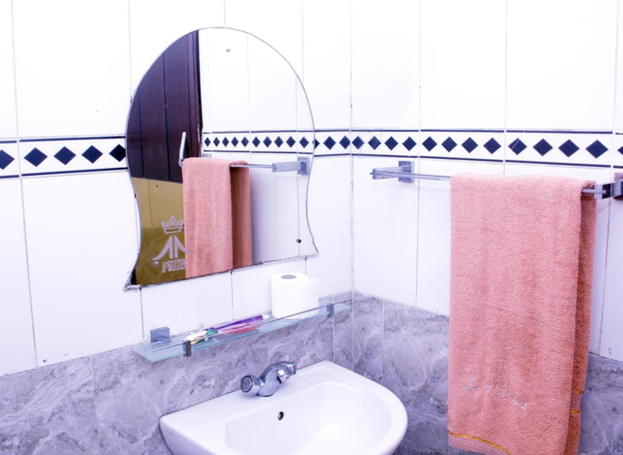 Bathroom 3, A2 Suites, Surulere