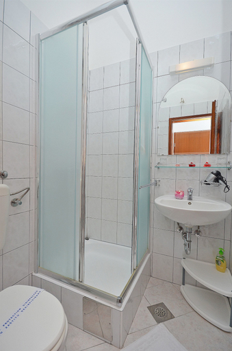 Bathroom 5, Apartments Mira, Vodice