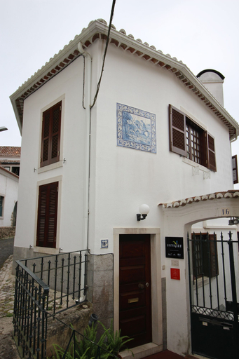 Front of property 5, Casas da Biquinha, Sintra