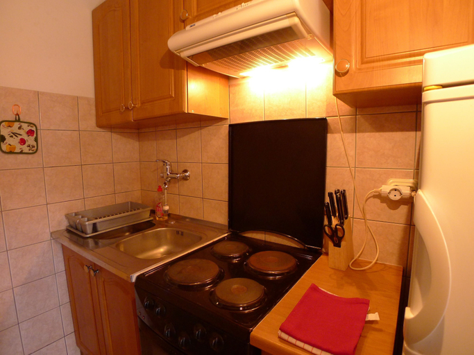 Others 5, Apartment for two Persons With Swimming Pool Near the Beach, Medulin