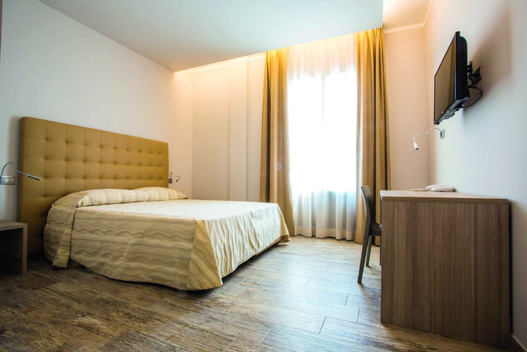 Bedroom 13