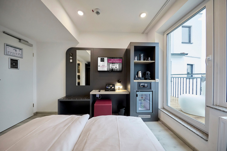 Bedroom 2, SMARTY Cologne Dom Hotel - Boardinghouse, Köln