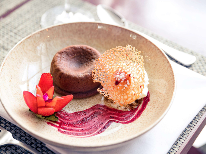 Food & Drinks 23