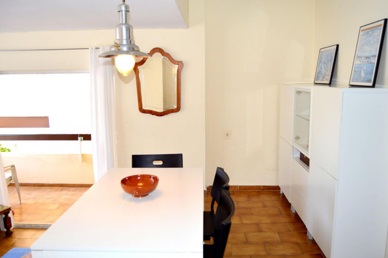 Others 5, Appartement o En Cala Salions, Girona