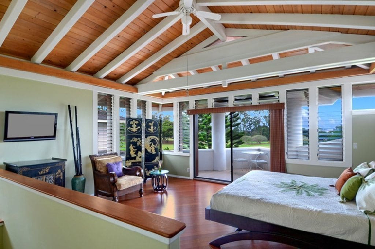 Bedroom 2, Rate Elegant Home With hot tub and Pool on Makai Golf Course, Kauai