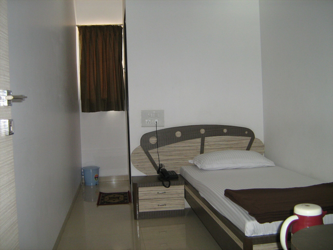 Bedroom 3, Hotel Apex, Thane