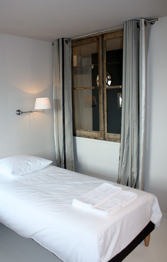Bedroom 4, Apparthôtels de Val-Perrière, Jura