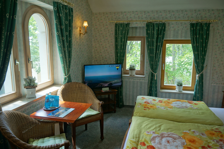 Bedroom 4, Villa Herzog, Dresden