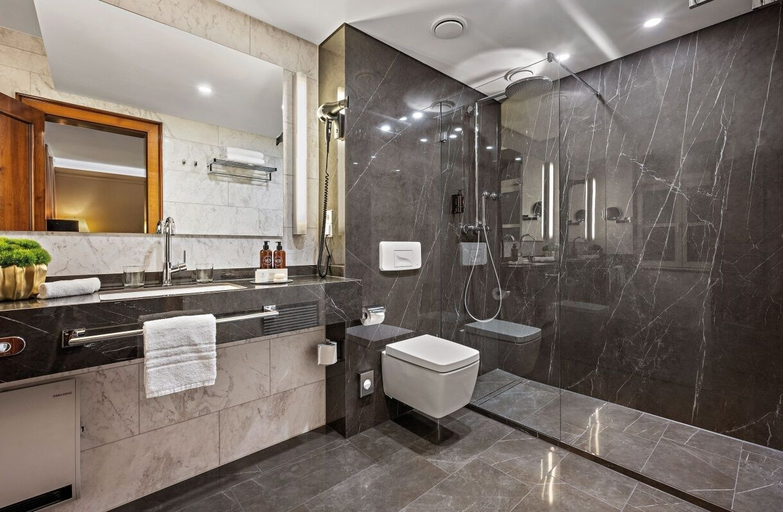 Bathroom 5, Parkhotel Engelsburg, Recklinghausen
