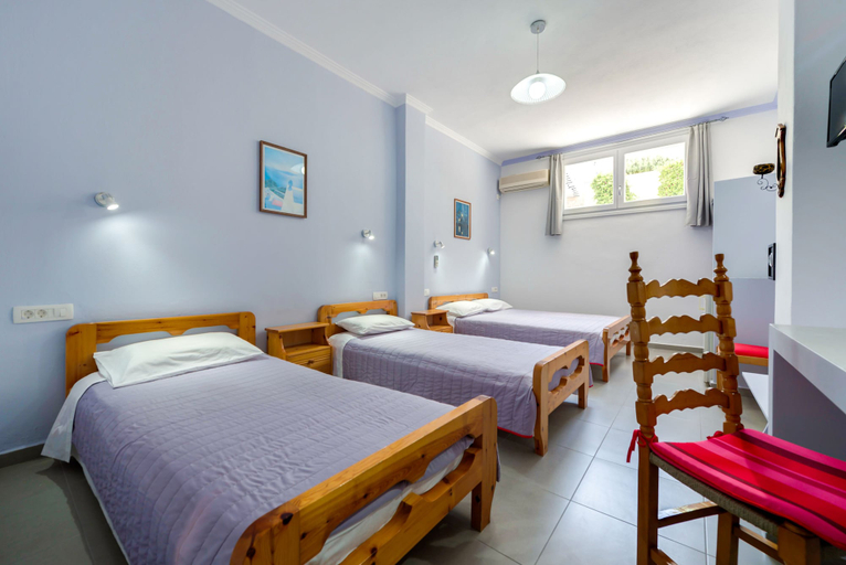 Bedroom 4, Akis Hotel, South Aegean