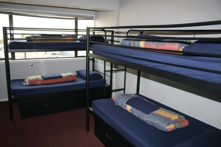 Bedroom 2, Taupo Urban Retreat - Hostel, Taupo