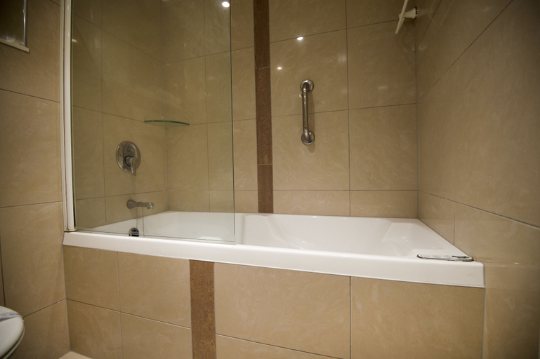 Bathroom 4, Quality Inn Napier, Napier