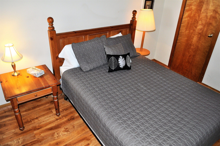 Bedroom 3, Fox Pine Lodge 3 Bed 3 Bath, Summit