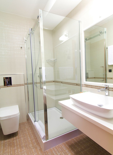 Bathroom 4, Hotel Heritage, Belgrade