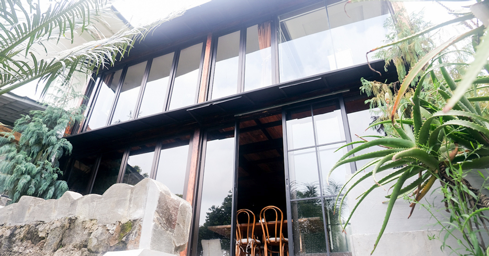 Villa WFH at Puncak by SakalaHome, Bogor