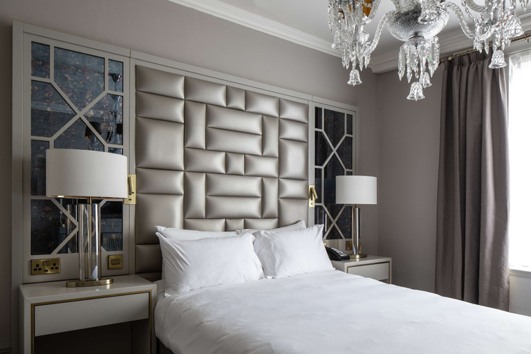 Bedroom 2, Henrietta House, a member of Radisson Individuals, Bath and North East Somerset