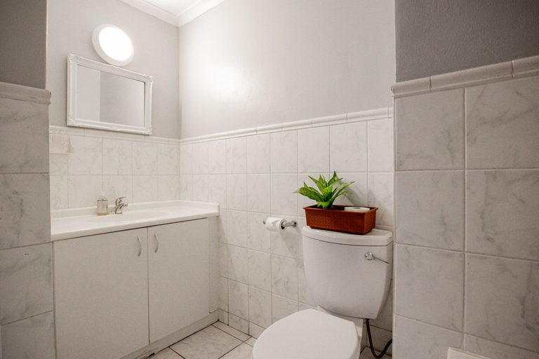 Bathroom 4, Perspectives 306 by CTHA, City of Cape Town