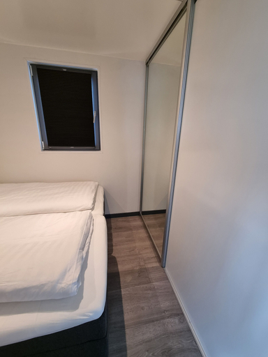 Bedroom 2, Isola Lemmer, Lemsterland