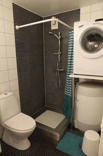 Bathroom 4, Saga Caves, Sandnes