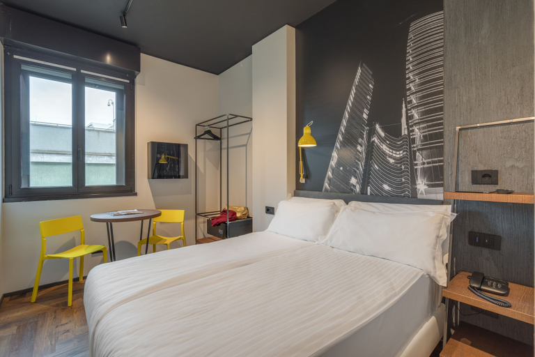 Bedroom 3, Hotel Roxy, Milano