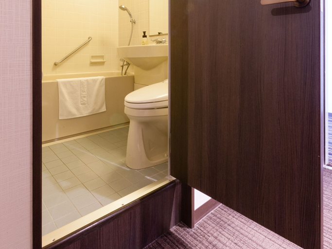 Bathroom 4, Onomichi Kokusai Hotel, Onomichi