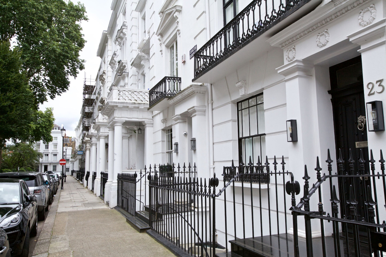 Exterior & Views 2, A Place Like Home - Two Bedroom Apartment in Knightsbridge, London