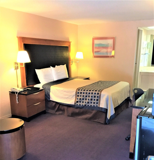 Bedroom 3, Rodeway Inn Findlay University Area, Hancock