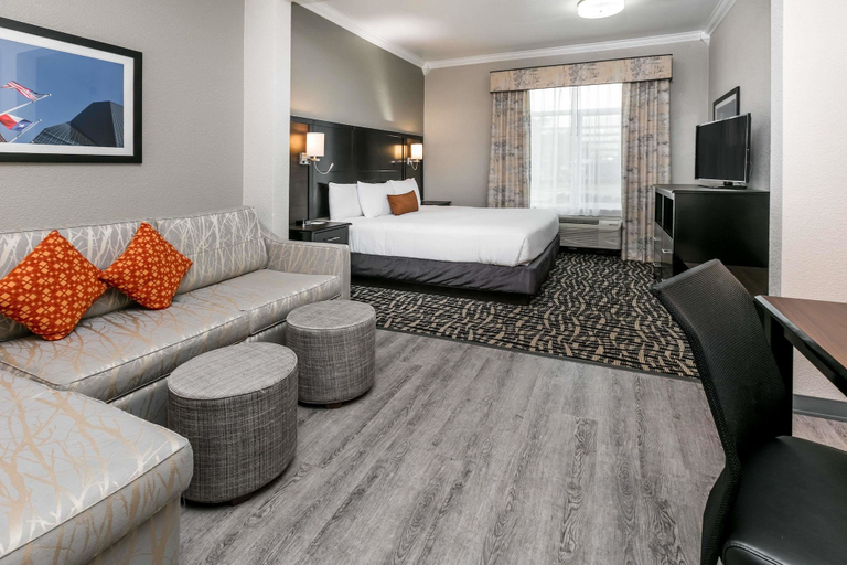 Bedroom 4, Wingate by Wyndham Dallas Love Field, Dallas