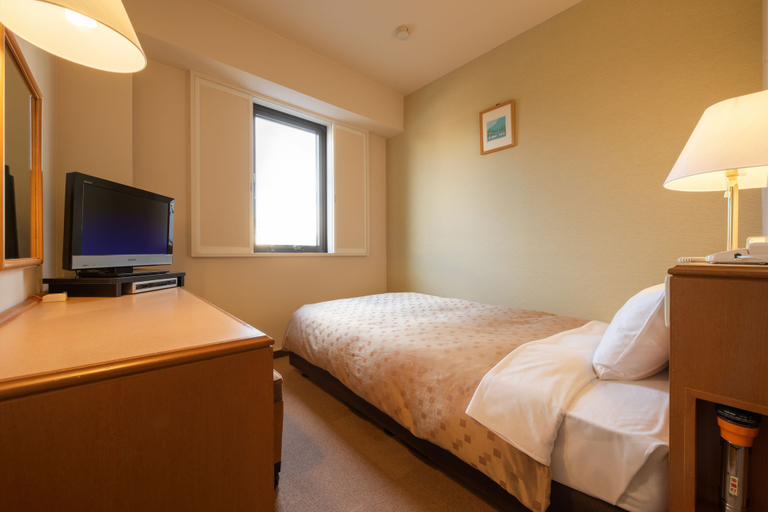 Bedroom 3, Pacific Hotel Shiroishi, Shiroishi