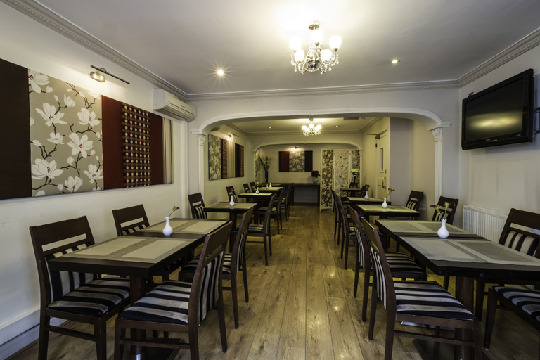 Food & Drinks 5, London Lodge Hotel, London
