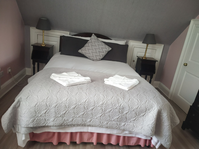 Bedroom 3, Number 52 Charlotte Street, Glasgow