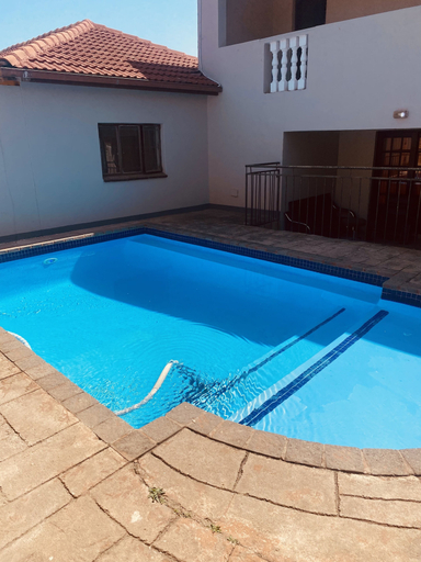 Sport & Beauty 3, Airport Royal Guest House, Ekurhuleni