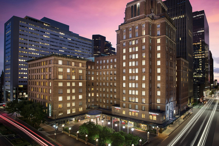 Exterior & Views 2, Residence Inn by Marriott Houston Downtown/Convention Center, Houston