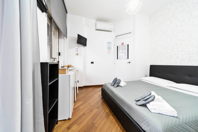 Bedroom 2, DANTE 138 CLASS ROOMS & APARTMENTS, Bari