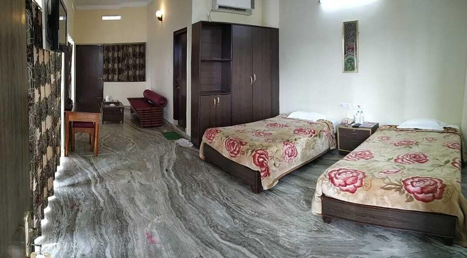 Bedroom 4, Hotel Mahamaya Palace, Gaya