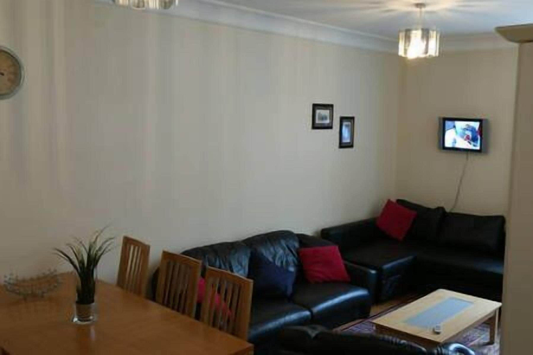 Others 5, Metrostays - O'Connell Street 84-2, Dublin